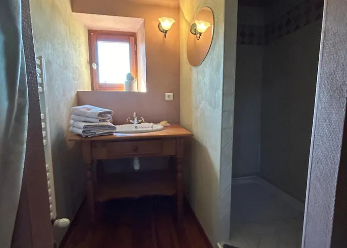 De L'elevage De La Mure Holiday home *